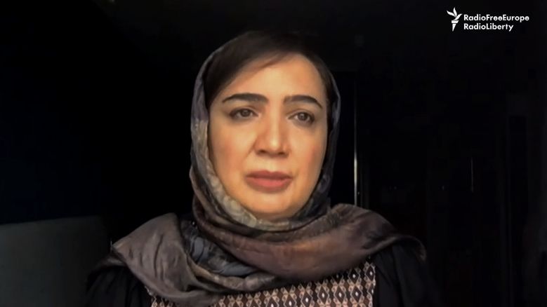 Schovaná pod třemi závoji. Afghánská politička líčí, jak prchala ze země